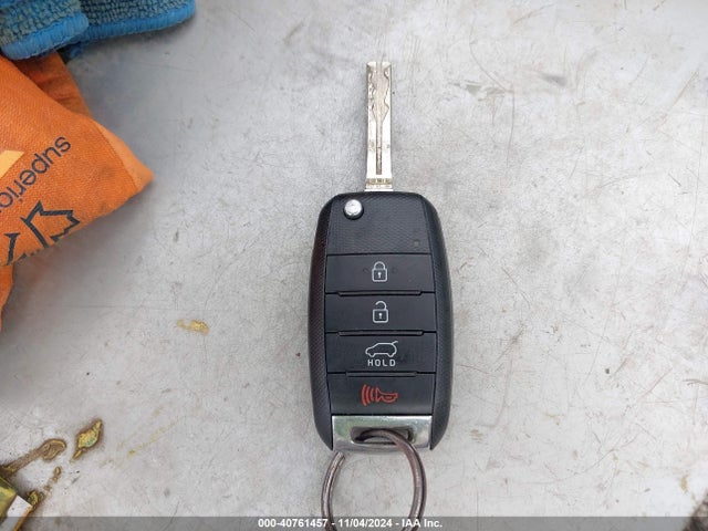 KIA Soul 2016 KNDJN2A20G7825412 Image 11