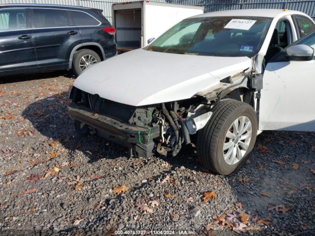 1VWAT7A35FC100550 Volkswagen Passat 1.8t Wolfsburg Edition
