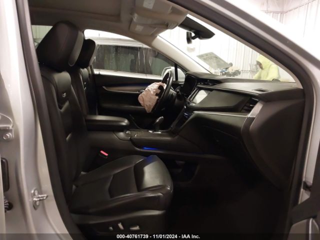 1GYKNFRS4JZ105973 Cadillac Xt5 Premium Luxury