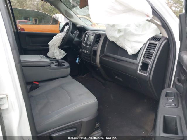 3C6RR7KG6LG134471 RAM 1500 Classic Tradesman  4x4 5'7 Box