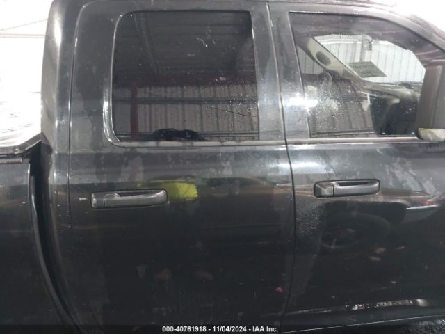 1C6RR7FG7JS235647 RAM 1500 St