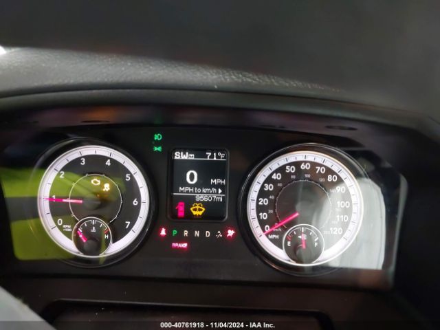 1C6RR7FG7JS235647 RAM 1500 St