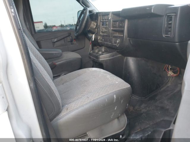 1GTW7AFF6H1905176 GMC Savana 2500 Work Van