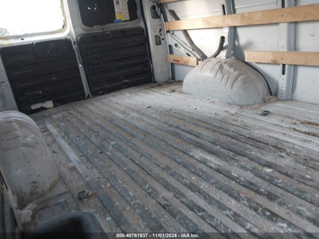 1GTW7AFF6H1905176 GMC Savana 2500 Work Van