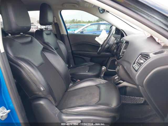 3C4NJCBB7JT300299 Jeep Compass Altitude Fwd