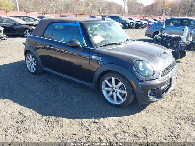 2013 MINI CONVERTIBLE WMWZP3C56DT705074 Photo 0