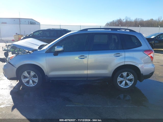 Subaru Forester 2.5i Premium 2015 JF2SJADC3FH827731 Image 15