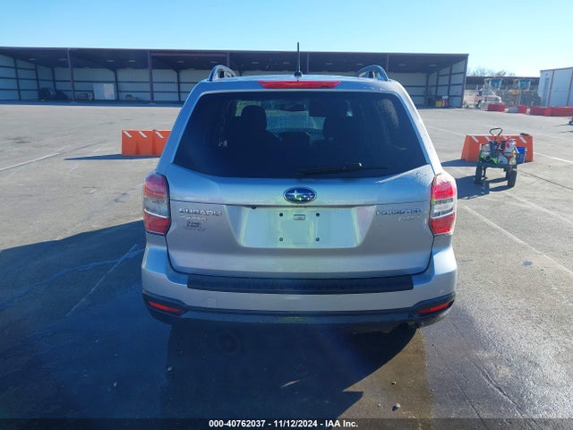 Subaru Forester 2.5i Premium 2015 JF2SJADC3FH827731 Image 17