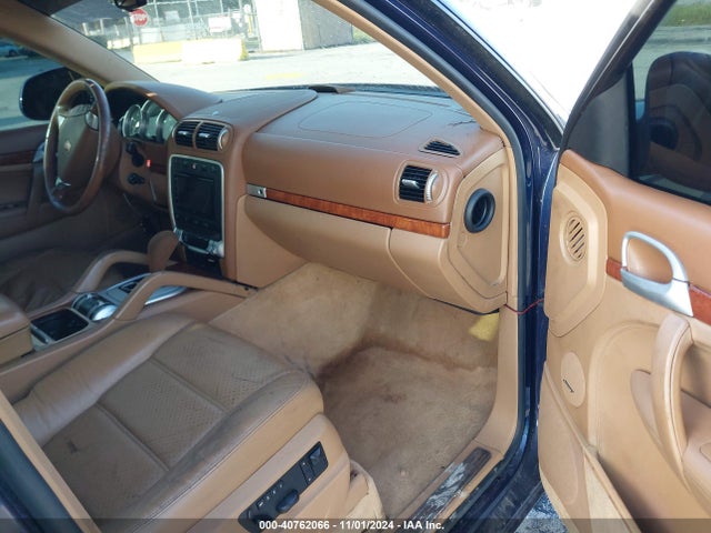 2004 PORSCHE CAYENNE WP1AC29P44LA90361 Photo 4