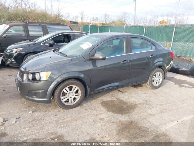 Chevrolet Sonic Lt Auto 2016 1G1JC5SG4G4112699 Image 2