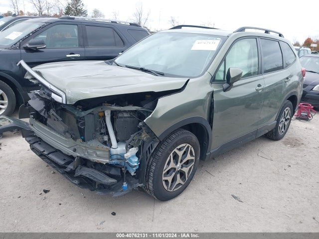 JF2SKAJC4LH539679 Subaru Forester Premium