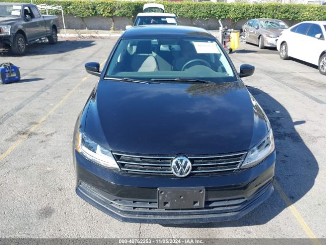 3VW2B7AJ5HM393390 Volkswagen Jetta 1.4t S
