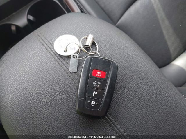 2T3N1RFV2KW046373 Toyota Rav4 Limited