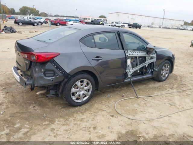 JM1BM1U70E1155031 Mazda Mazda3 I Sport