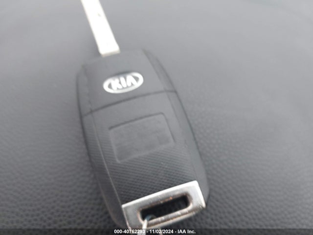KIA Soul 2018 KNDJN2A29J7896969 Image 11