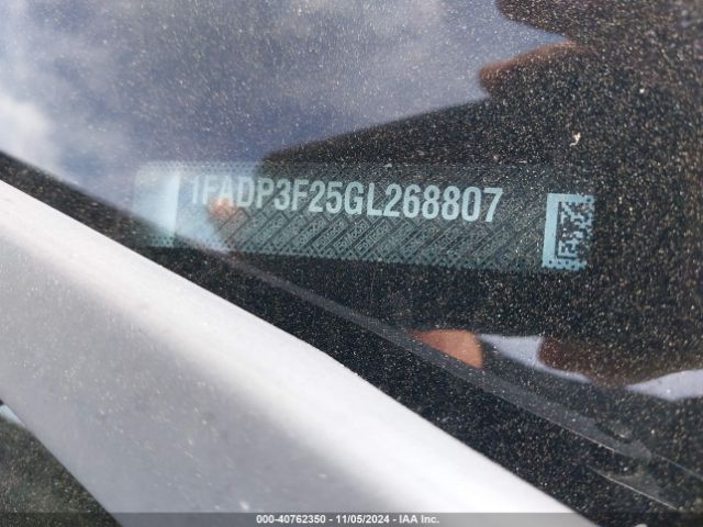 1FADP3F25GL268807 Ford FOCUS SE