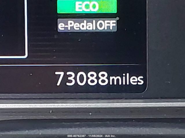 1N4AZ1CP9JC305396 Nissan LEAF SV