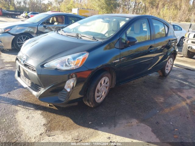JTDKDTB35G1135520 Toyota Prius C One