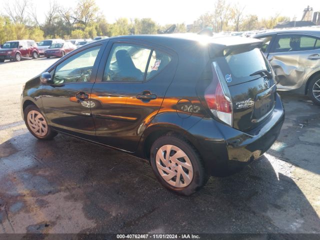 JTDKDTB35G1135520 Toyota Prius C One