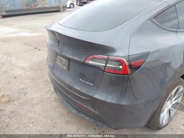 2021 TESLA MODEL Y 5YJYGAEE2MF299930 Photo 3
