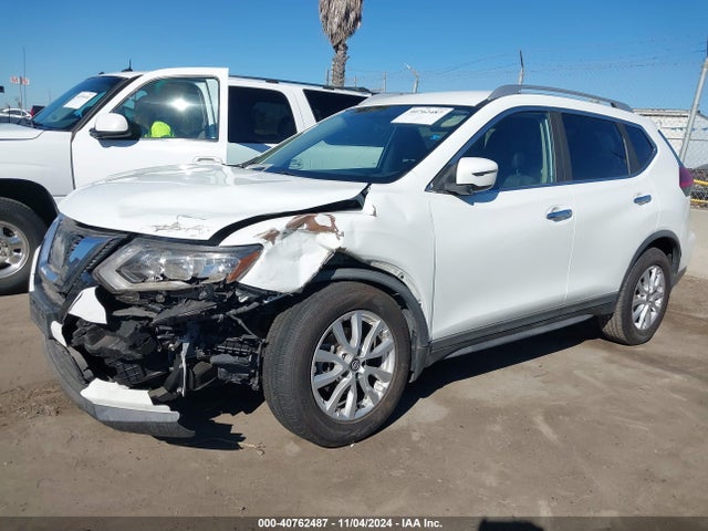 Nissan ROGUE SV 2017 KNMAT2MT1HP603747 Image 2