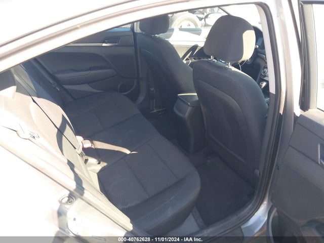 Hyundai ELANTRA SE 2019 5NPD74LF4KH405241 Image 8