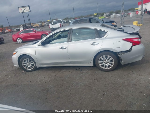 Nissan Altima 2.5 S 2017 1N4AL3AP7HN330909 Image 14