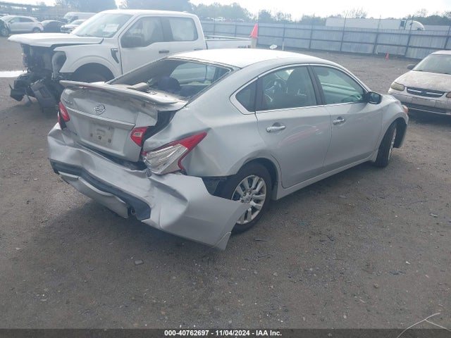 Nissan Altima 2.5 S 2017 1N4AL3AP7HN330909 Image 4