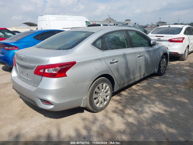Nissan SENTRA S 2018 3N1AB7AP4JY228533 Image 4
