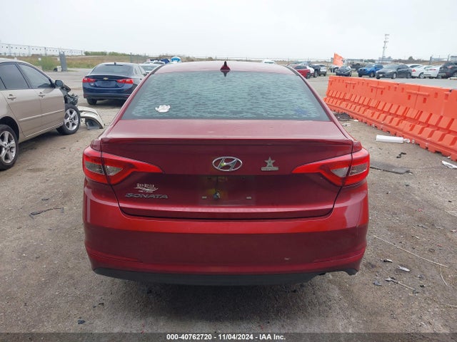 Hyundai SONATA SE 2015 5NPE24AF7FH233752 Image 16