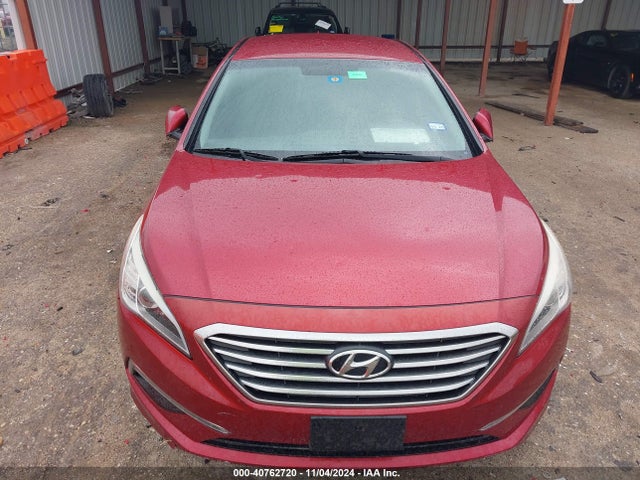 Hyundai SONATA SE 2015 5NPE24AF7FH233752 Image 17