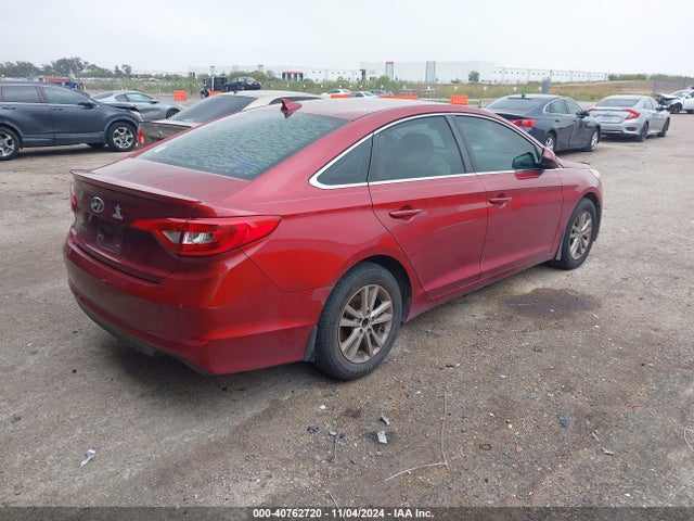 Hyundai SONATA SE 2015 5NPE24AF7FH233752 Image 4