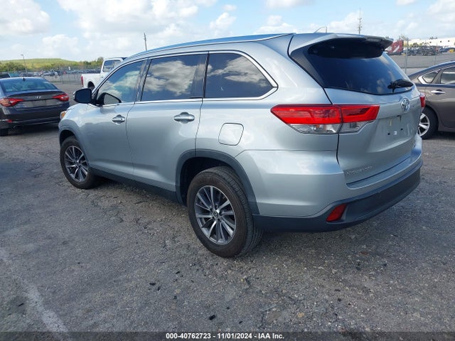 Toyota Highlander Xle 2019 5TDKZRFH4KS568915 Image 3