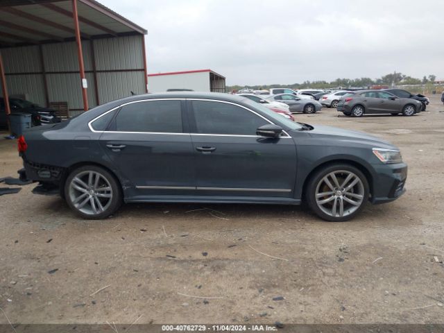 1VWAT7A33GC037028 Volkswagen Passat 1.8t R-line