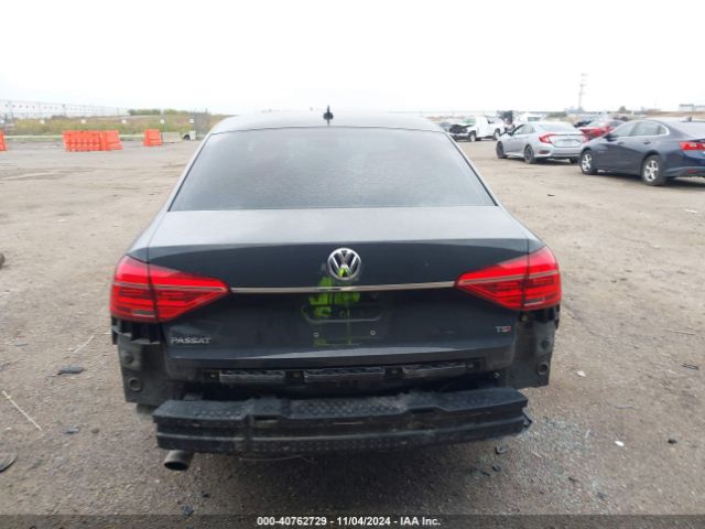 1VWAT7A33GC037028 Volkswagen Passat 1.8t R-line