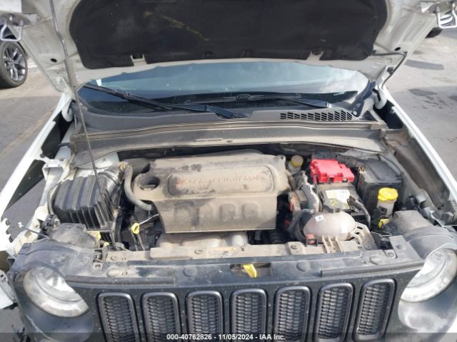 ZACCJBCB5JPH00689 Jeep Renegade Trailhawk 4x4