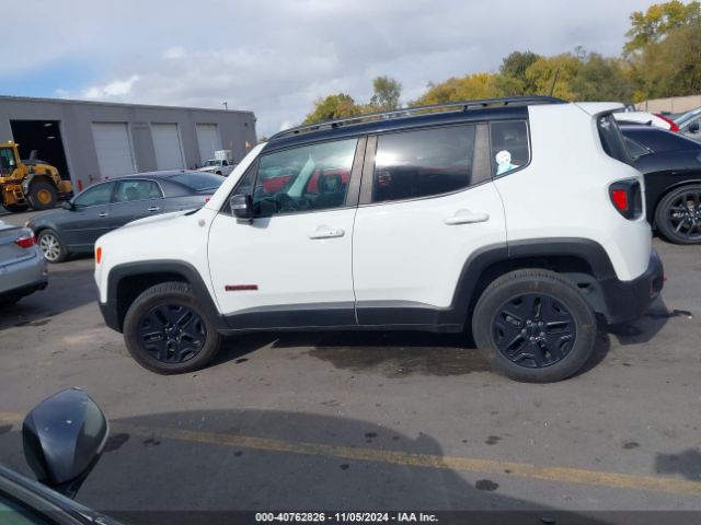 ZACCJBCB5JPH00689 Jeep Renegade Trailhawk 4x4