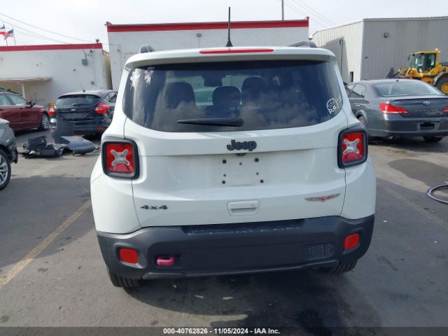 ZACCJBCB5JPH00689 Jeep Renegade Trailhawk 4x4