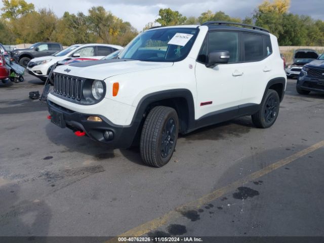 ZACCJBCB5JPH00689 Jeep Renegade Trailhawk 4x4