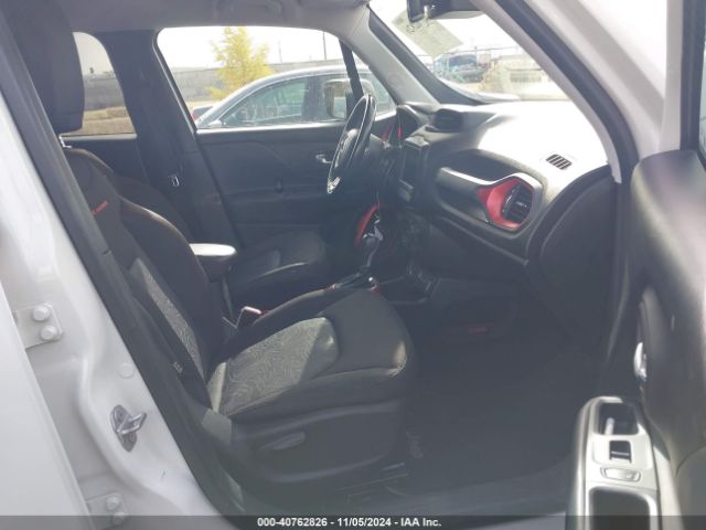 ZACCJBCB5JPH00689 Jeep Renegade Trailhawk 4x4