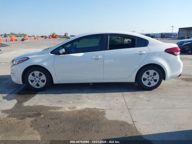 3KPFK4A7XHE112475 KIA FORTE LX