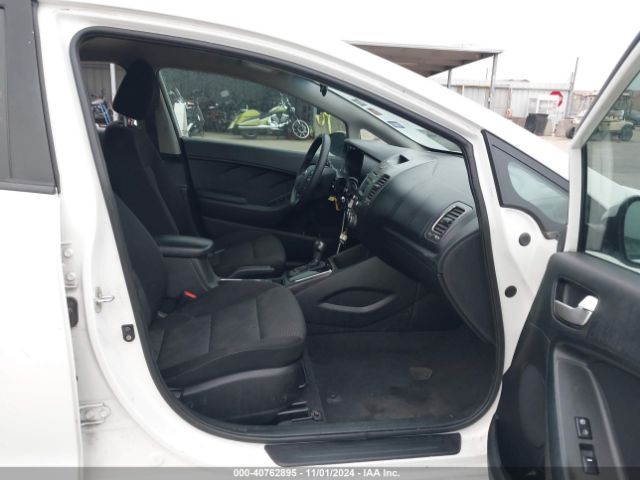 3KPFK4A7XHE112475 KIA FORTE LX