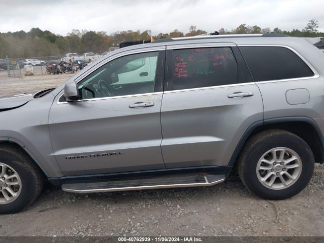 1C4RJEAG5JC412332 Jeep Grand Cherokee Laredo E 4x2