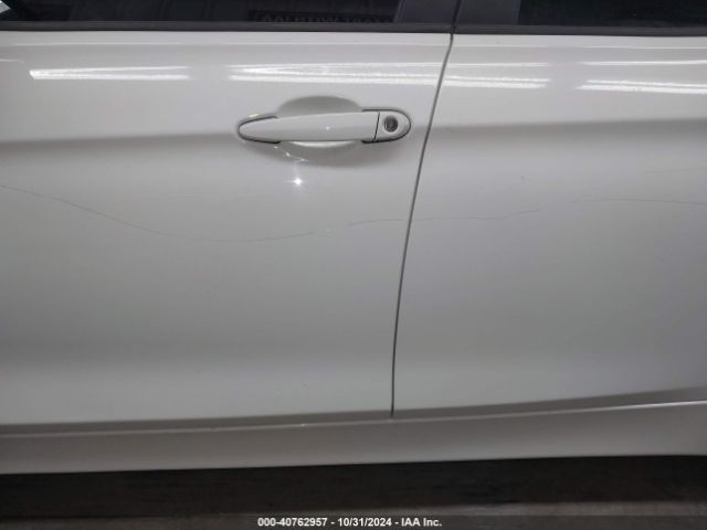 WBA8A9C55JAD26934 BMW 320i