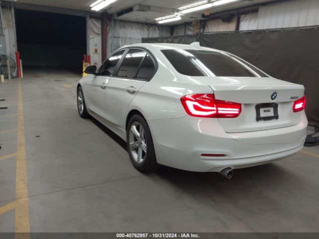 WBA8A9C55JAD26934 BMW 320i