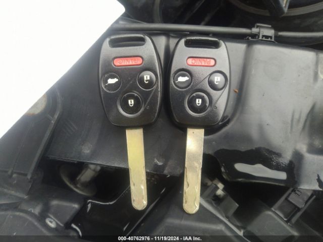 5FNYF4H38FB074459 Honda PILOT SE