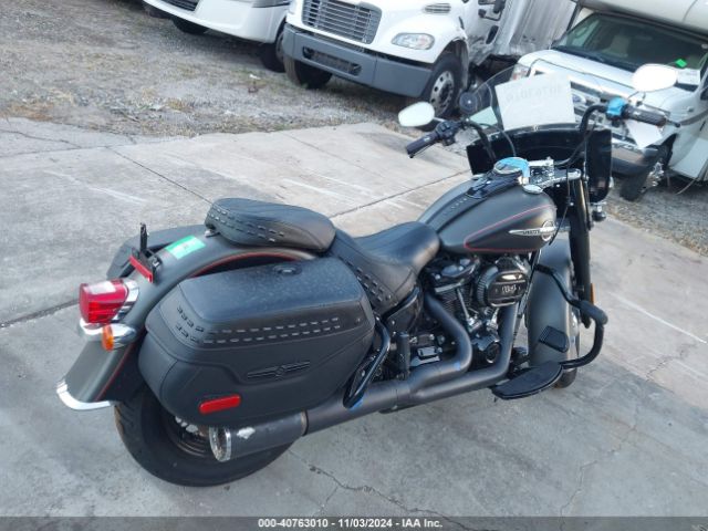 2018 HARLEY-DAVIDSON FLHCS 1HD1YBK11JC038897 Photo 3