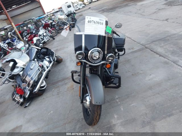 2018 HARLEY-DAVIDSON FLHCS 1HD1YBK11JC038897 Photo 4