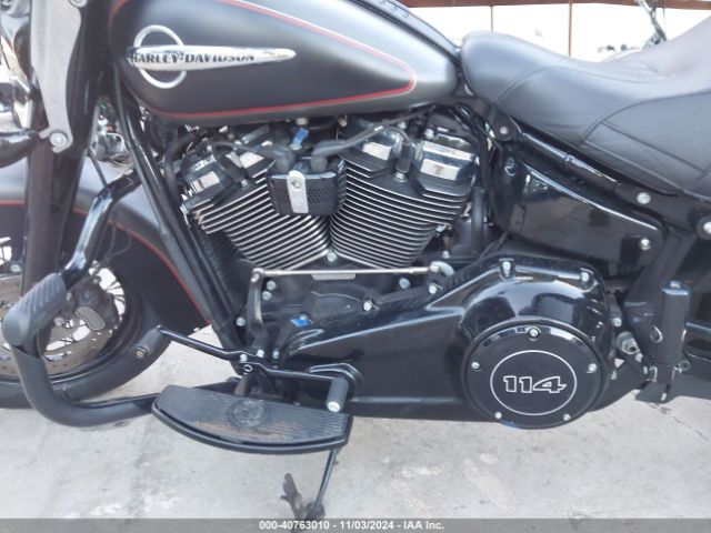 2018 HARLEY-DAVIDSON FLHCS 1HD1YBK11JC038897 Photo 8