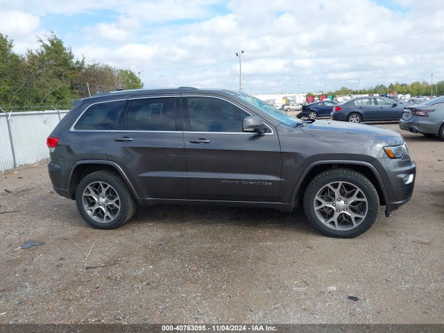 1C4RJFBT1JC256730 Jeep Grand Cherokee Sterling Edition 4x4